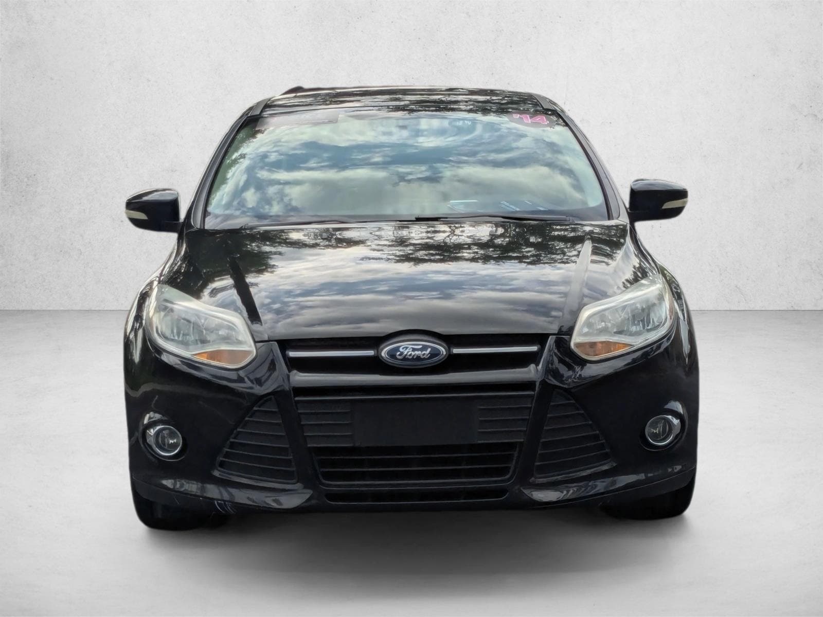 Used 2014 Ford Focus SE with VIN 1FADP3F20EL426824 for sale in Sanford, FL