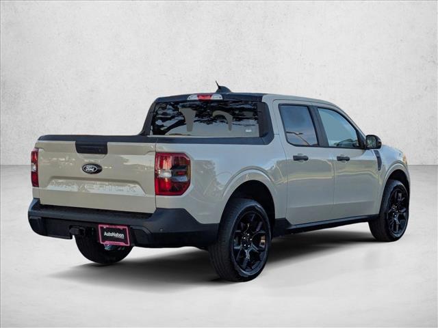 2025 Ford Maverick XLT photo 2