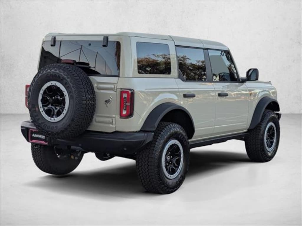 New 2025 Ford Bronco Badlands SUV