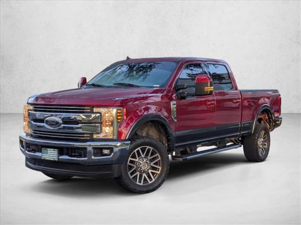 Used 2019 Ford F-350 LARIAT Truck Crew Cab