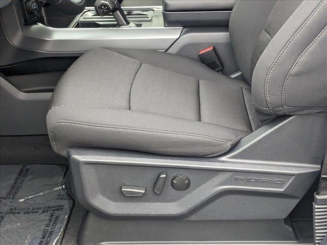 2025 Ford F-150 XLT photo 4