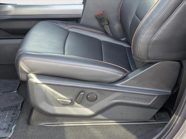 2025 Ford F-250 Lariat photo 4