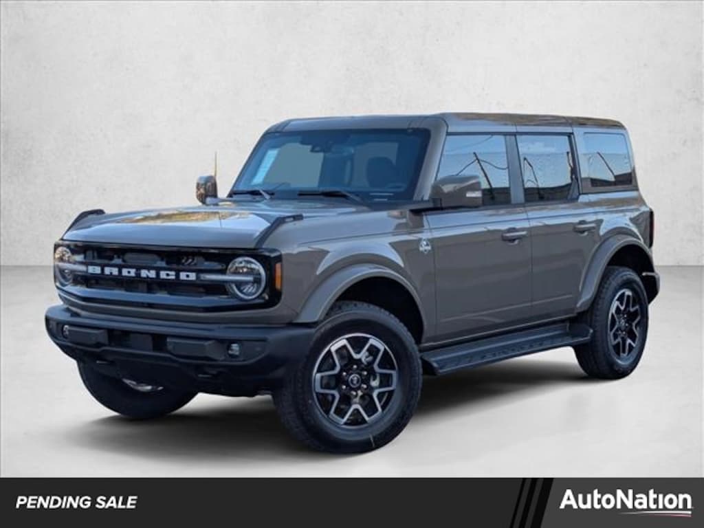 New 2025 Ford Bronco Outer Banks SUV