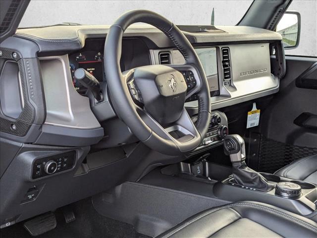 2025 Ford Bronco Outer Banks photo 3