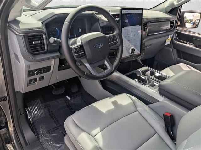 2025 Ford F-150 Lightning photo 3