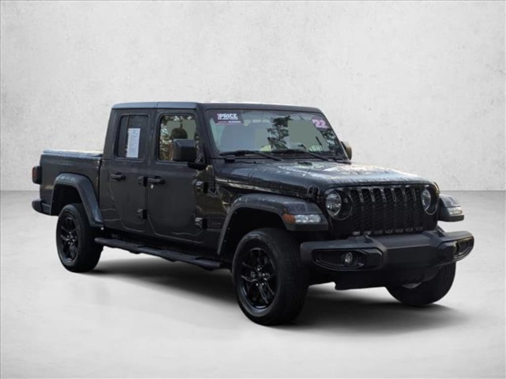 Used 2022 Jeep Gladiator Altitude Truck Crew Cab