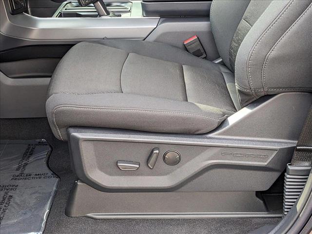 2025 Ford F-150 XLT photo 4