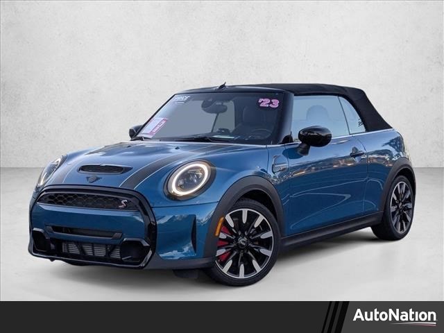 2023 MINI Convertible S's photo