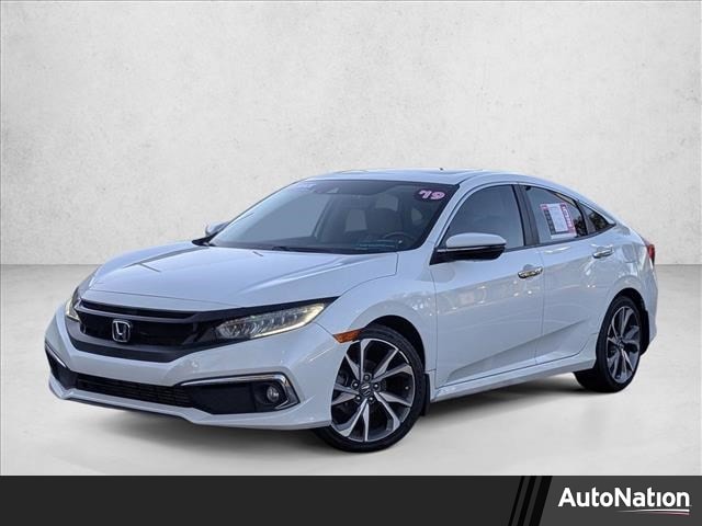 2019 Honda Civic Touring's photo