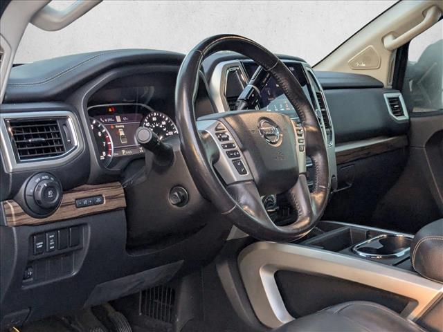2020 Nissan Titan Crew Cab SL photo 2