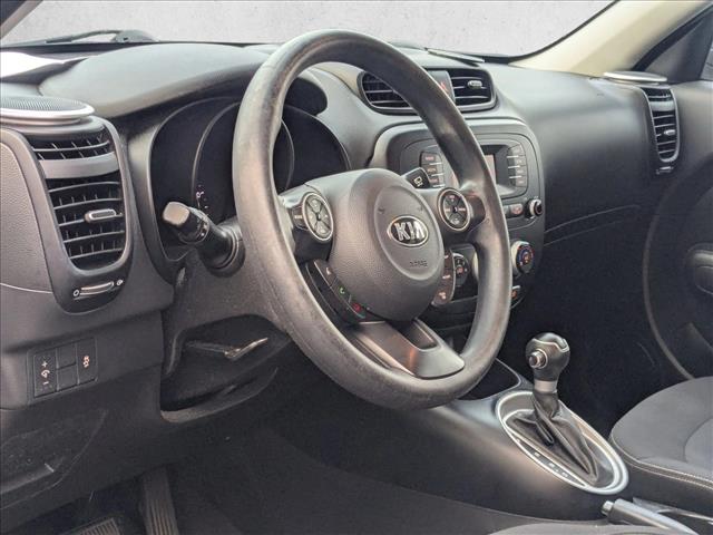 2016 Kia Soul Base photo 2