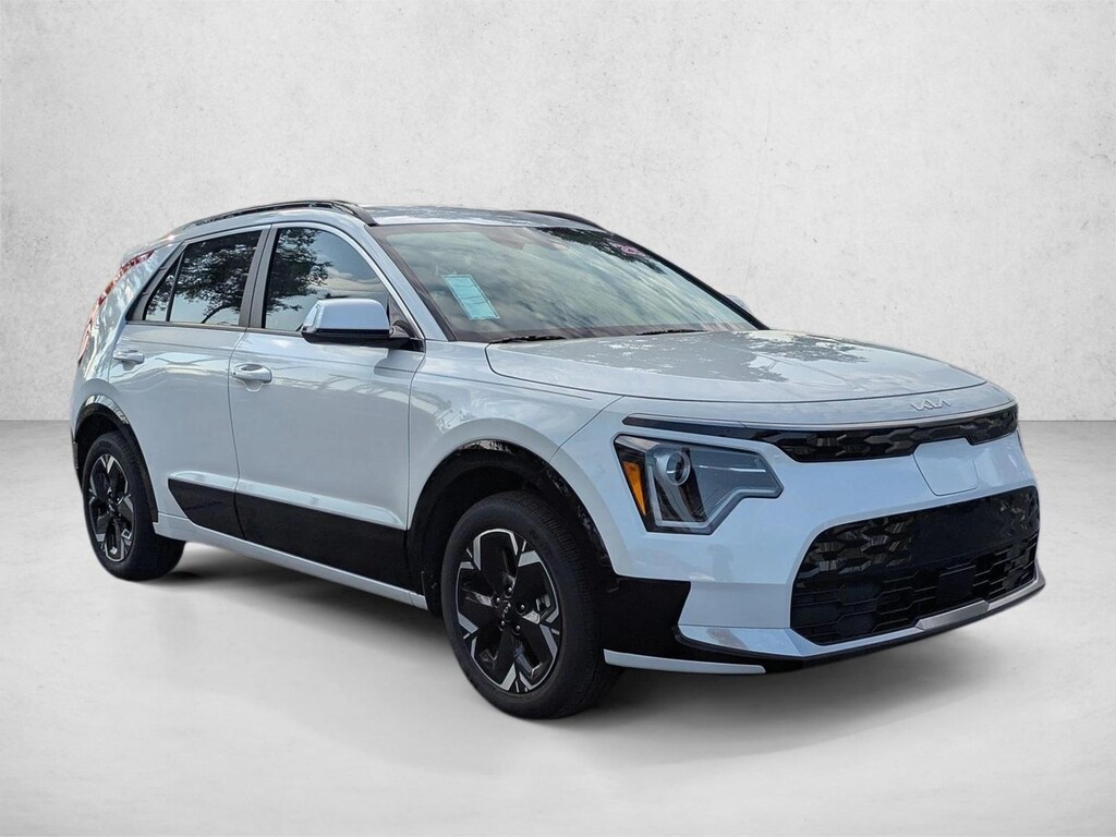 Used 2025 Kia Niro EV Wind SUV