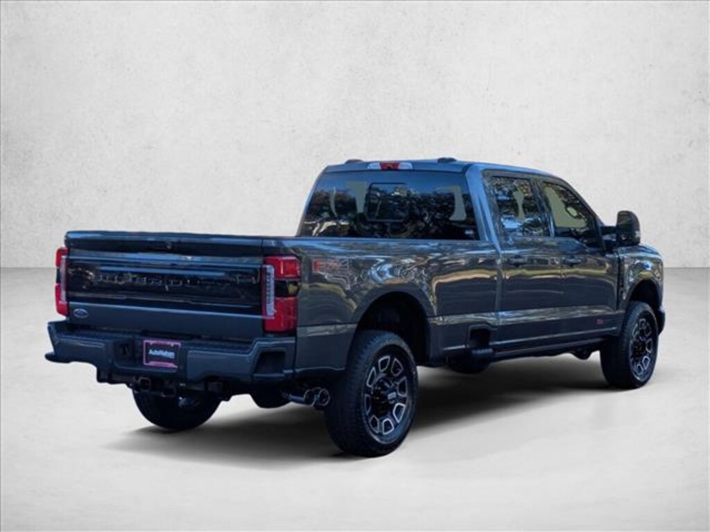 New 2026 Ford F-350 Platinum Truck Crew Cab