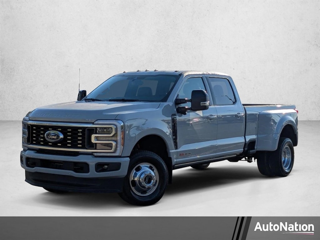 New 2026 Ford F-350 Platinum Truck Crew Cab