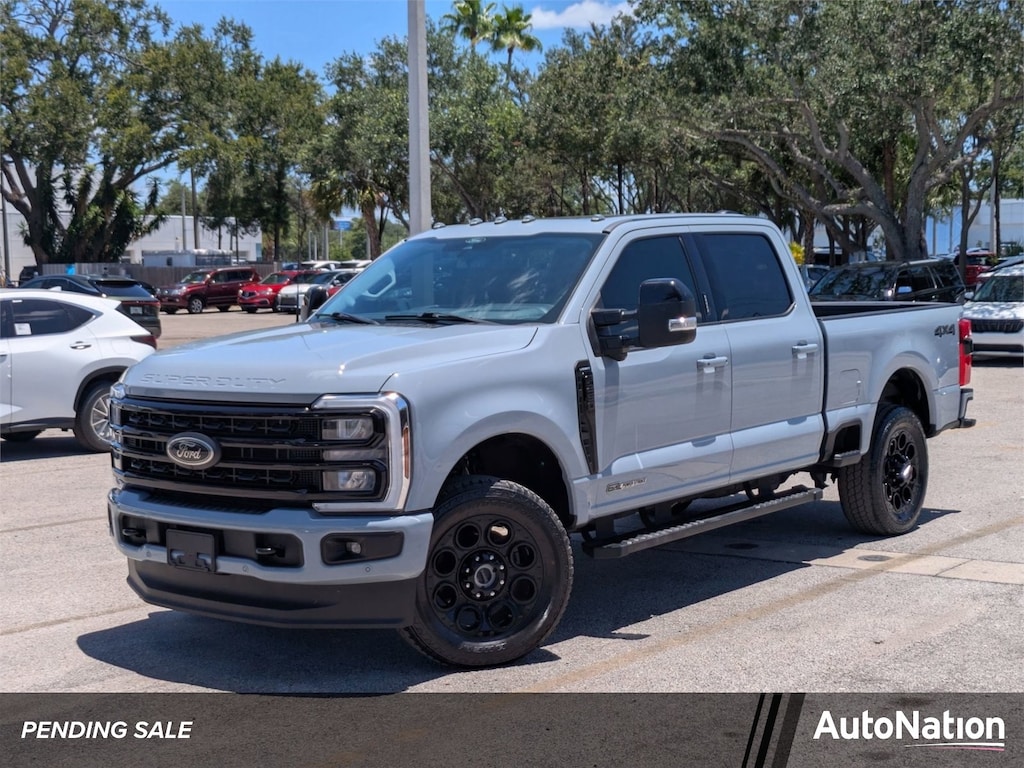 Used 2024 Ford F-250 LARIAT Truck Crew Cab