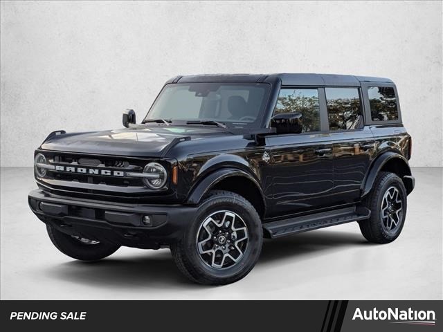 2025 Ford Bronco 4-Door Outer Banks's photo