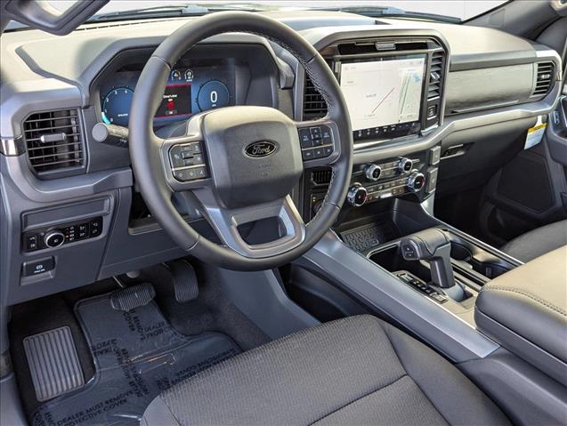 2025 Ford F-150 XLT photo 3