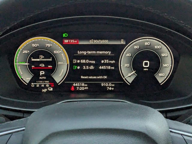 2022 Audi Q5 S line Premium photo 2