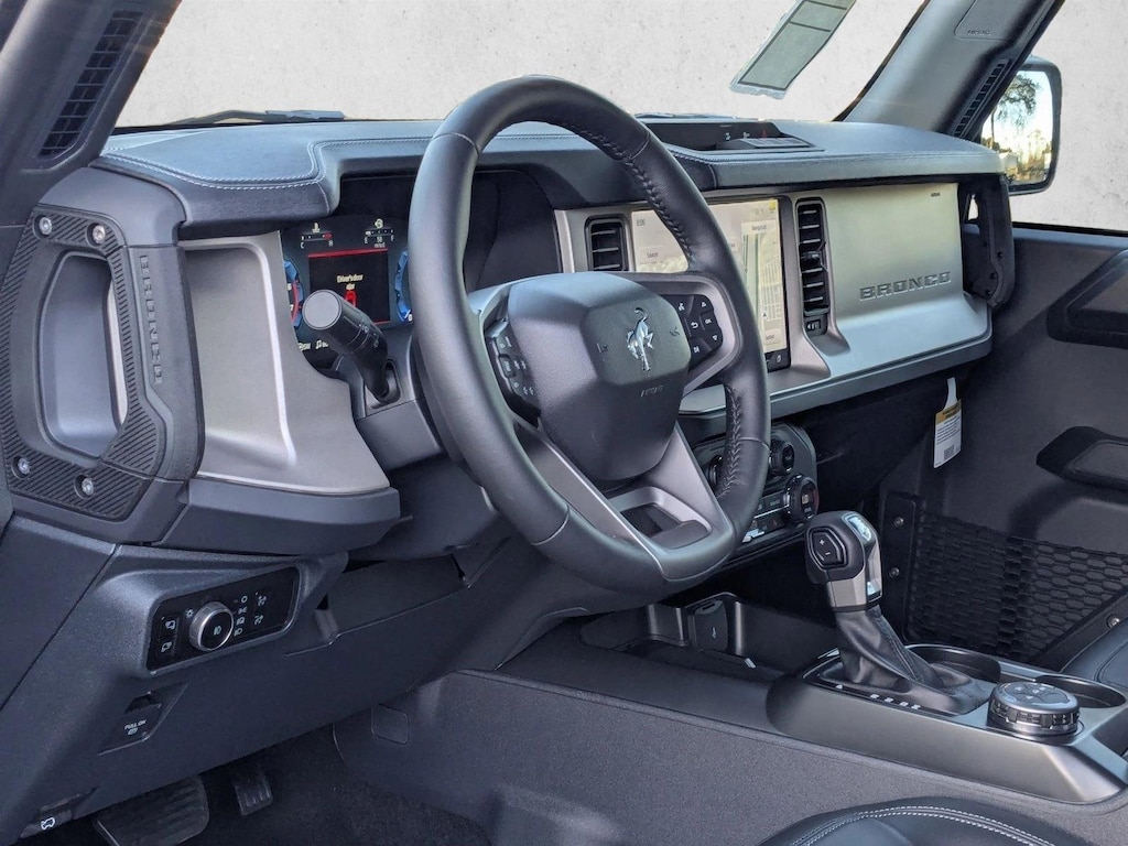 New 2025 Ford Bronco Outer Banks SUV