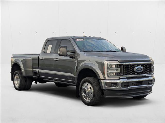 2024 Ford F-450 Lariat photo 3