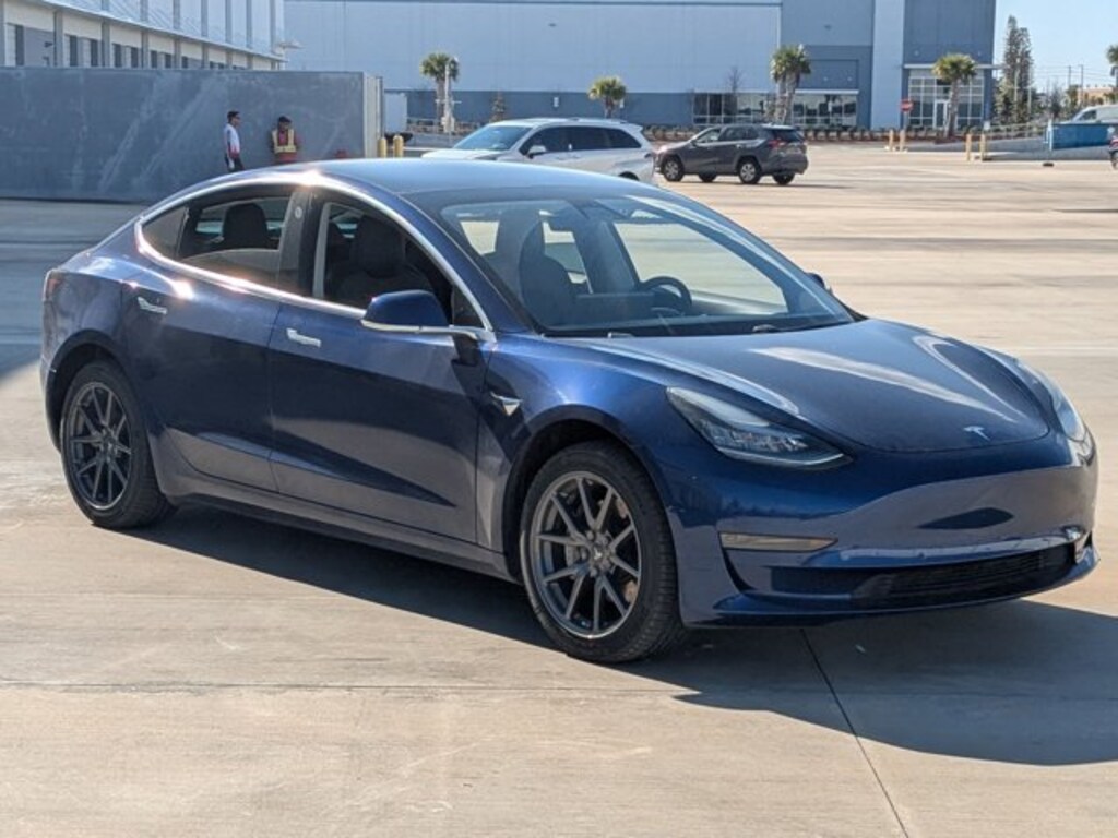 Used 2019 Tesla Model 3 Standard Range Plus Sedan