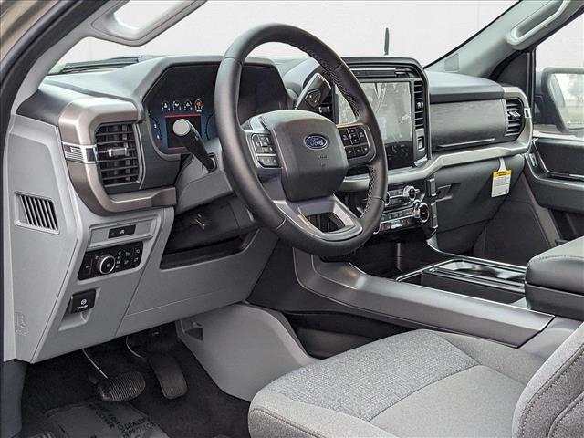 2025 Ford F-150 XLT photo 3