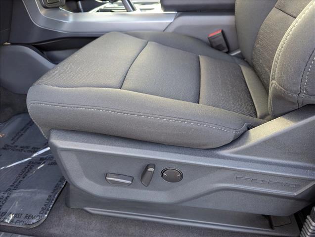 2025 Ford F-150 XLT photo 4