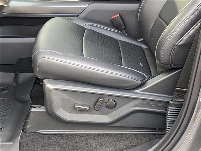 2025 Ford F-150 Lariat photo 4