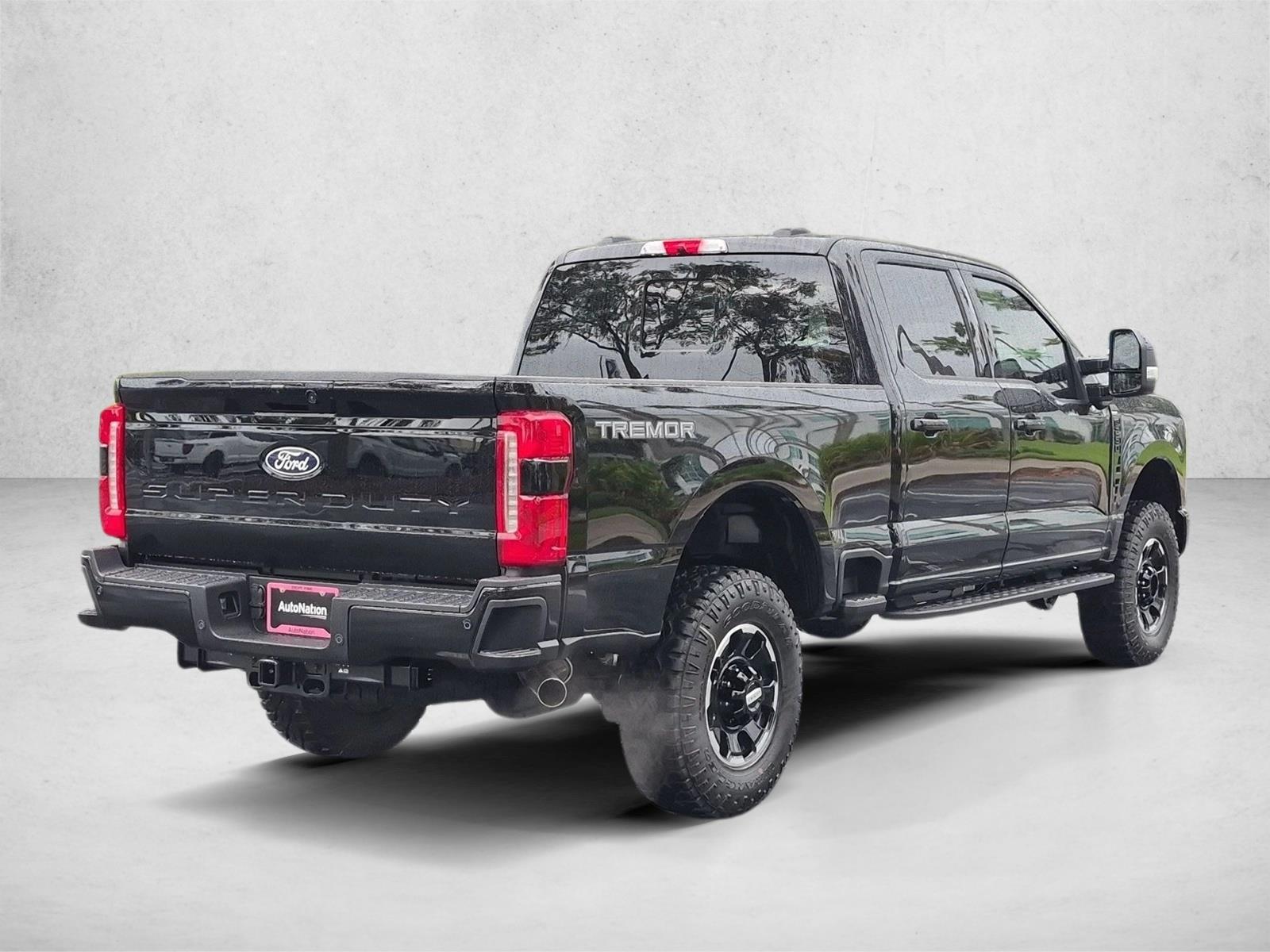 New 2027 Ford F-250 LARIAT Truck Crew Cab