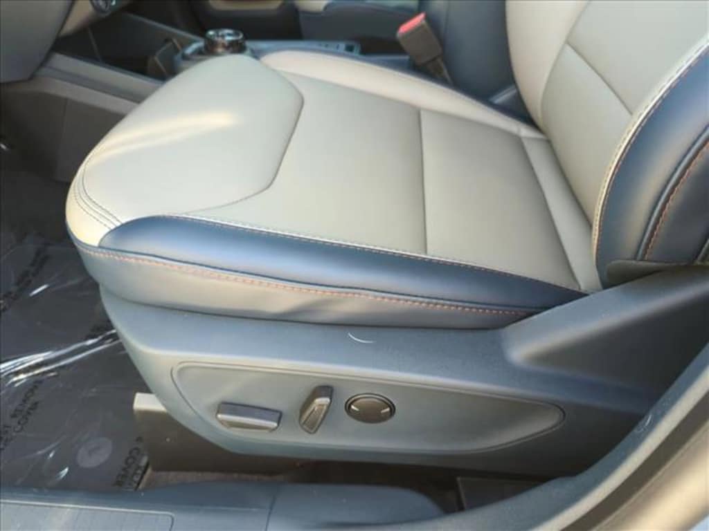 New 2026 Ford Maverick LARIAT Truck SuperCrew