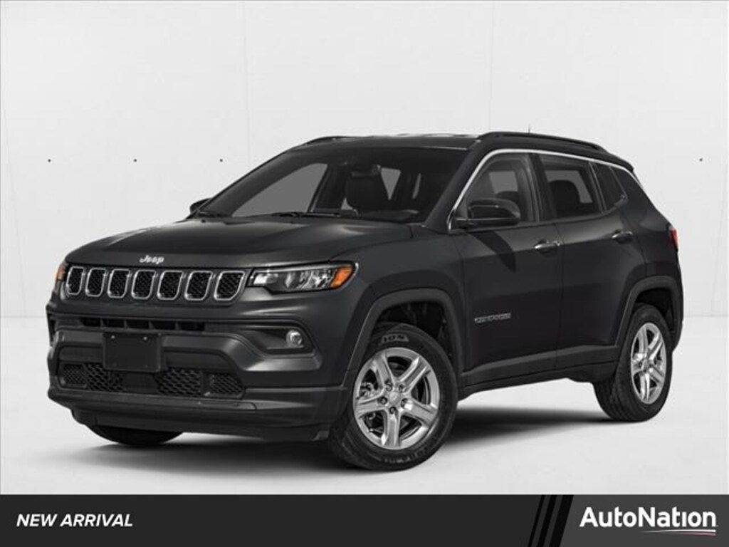 Used 2025 Jeep Compass Latitude SUV