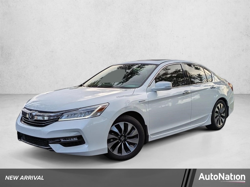 Certified 2017 Honda Accord Hybrid Touring Sedan