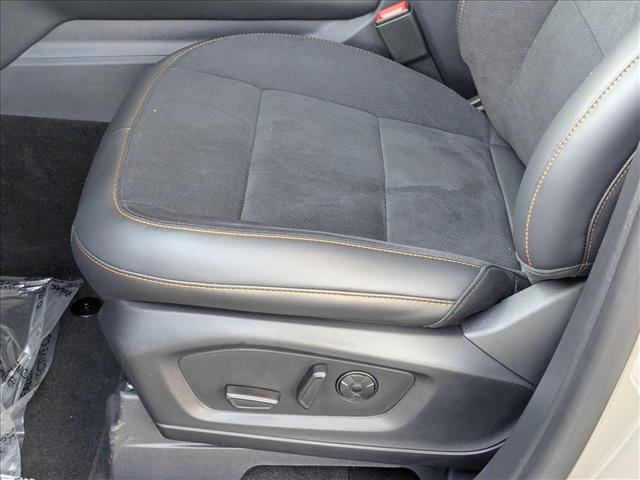 2026 Ford Explorer photo 3