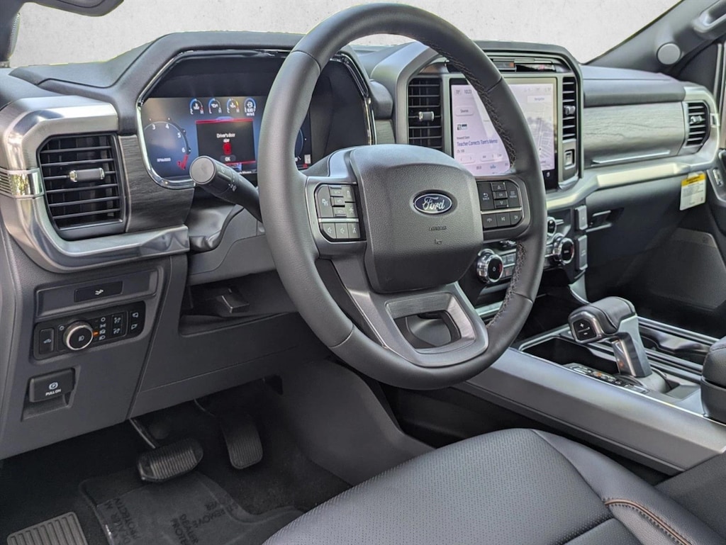 New 2026 Ford F-150 LARIAT Truck SuperCrew Cab