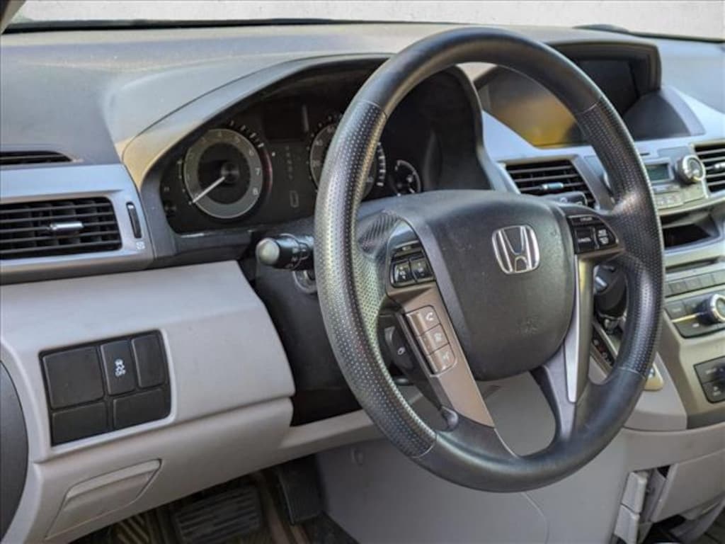 Used 2015 Honda Odyssey LX Van