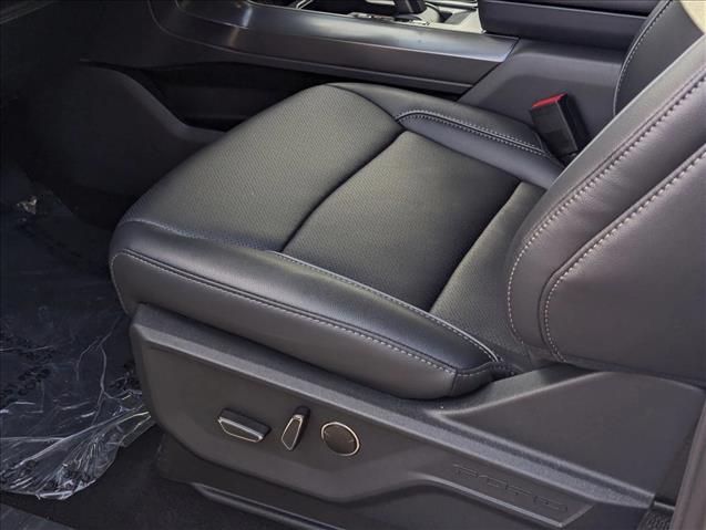 2025 Ford F-150 Lariat photo 4