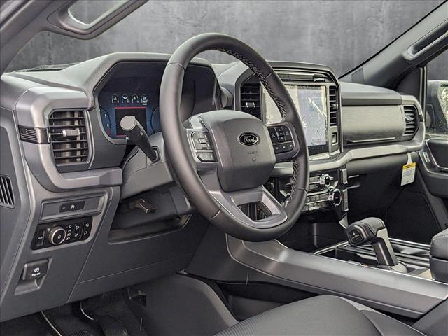 2025 Ford F-150 XLT photo 3