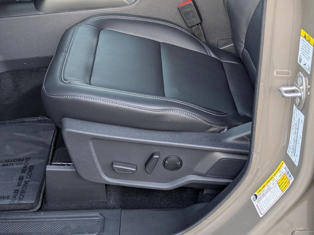 New 2025 Ford Bronco Outer Banks SUV