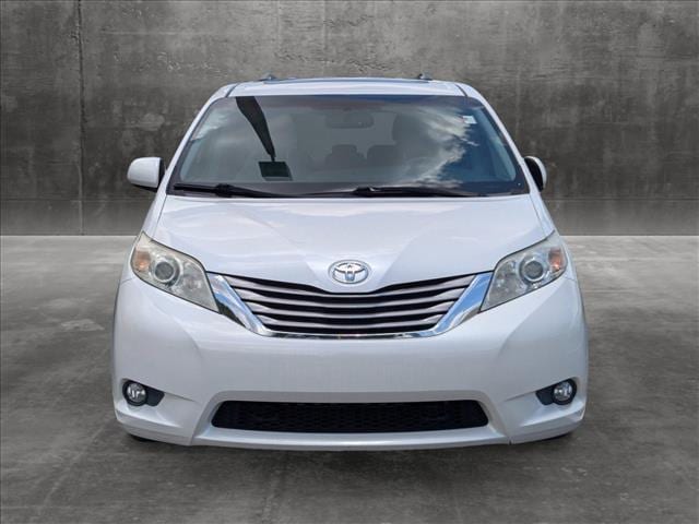 Used 2016 Toyota Sienna XLE with VIN 5TDYK3DC0GS735071 for sale in Sanford, FL