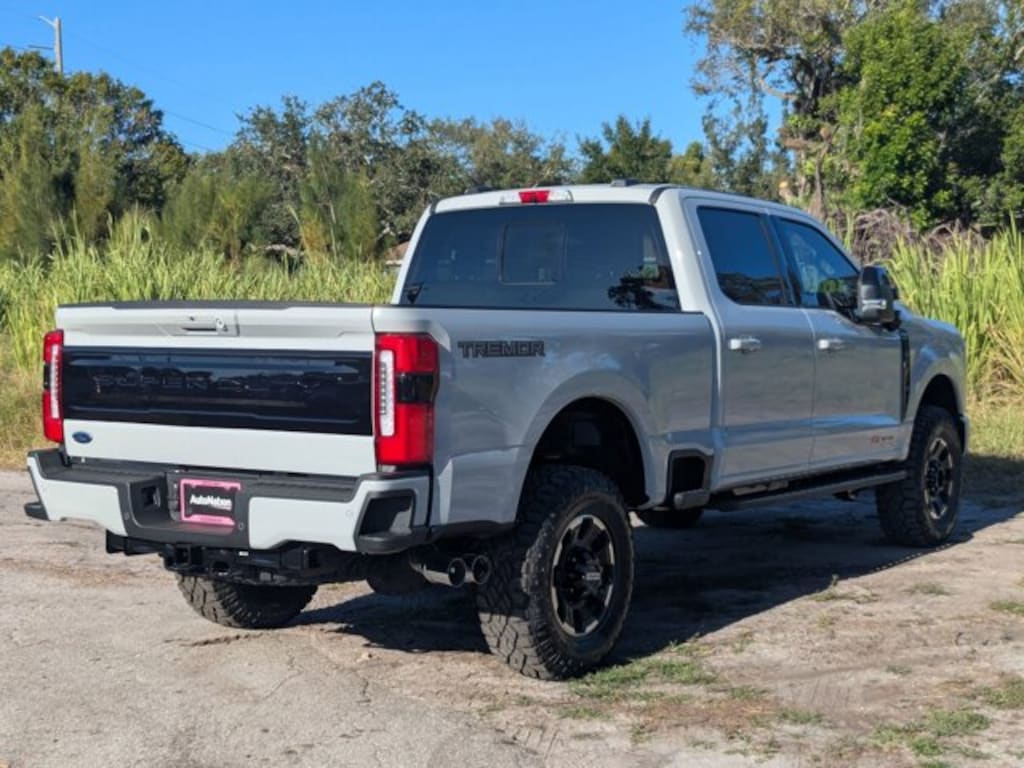 New 2026 Ford F-250 Platinum Truck Crew Cab