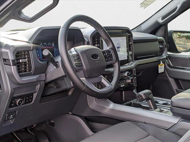 2025 Ford F-150 XLT photo 3