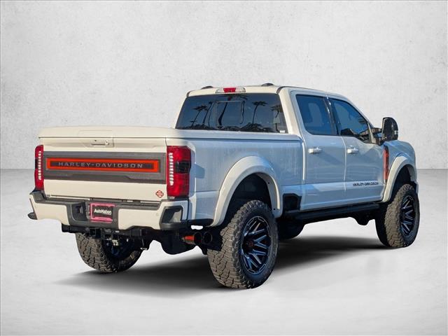 2026 Ford F-250 Lariat photo 2