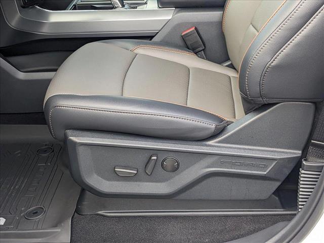 2025 Ford F-150 Lariat photo 4