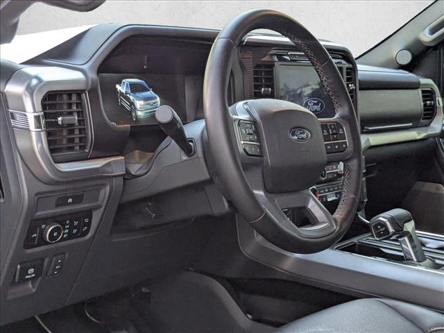 2025 Ford F-150 Lariat photo 2