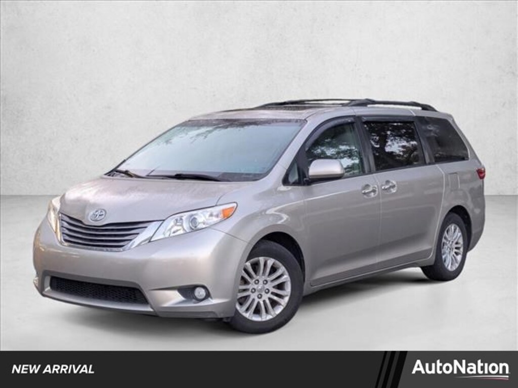 Used 2016 Toyota Sienna XLE Van