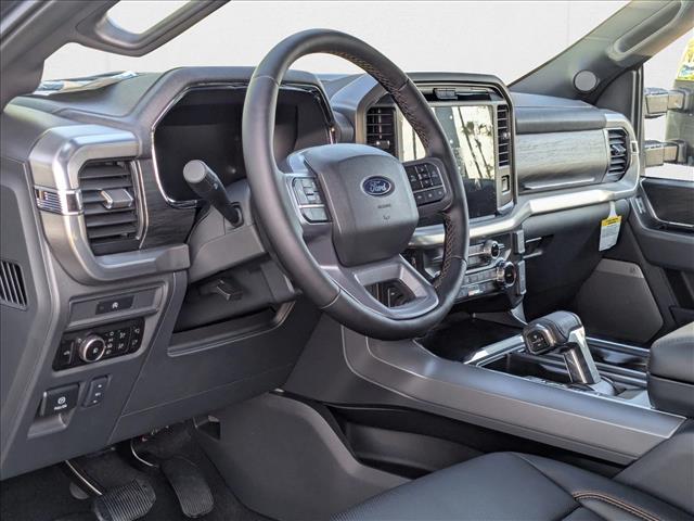 2025 Ford F-150 Lariat photo 2