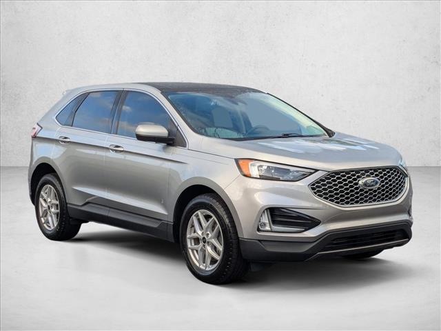 2024 Ford Edge SEL photo 3