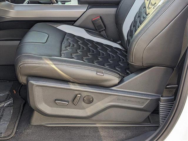 2025 Ford F-150 XLT photo 4