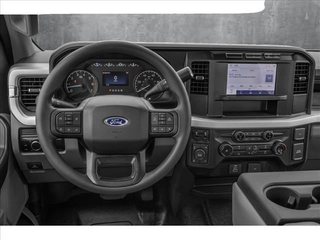 2025 Ford F-350 XLT photo 4