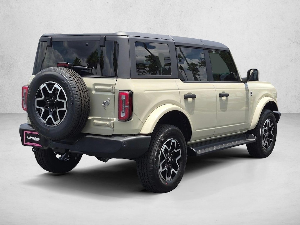 New 2026 Ford Bronco Outer Banks SUV